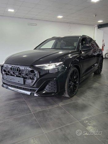 AUDI Q8 50 TDI SLINE KM 0