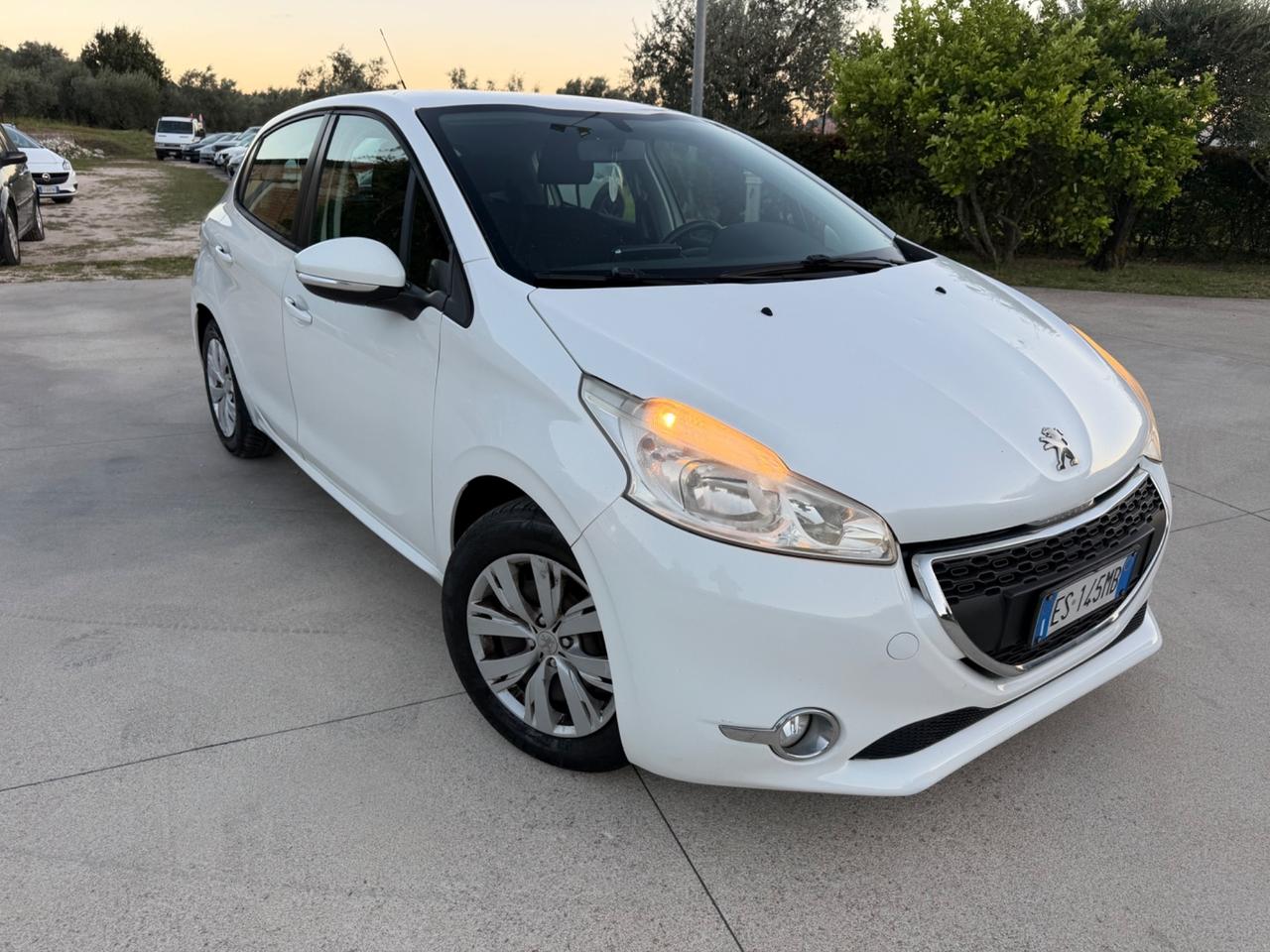 Peugeot 208 1.2 VTi 82 CV 5 porte Allure