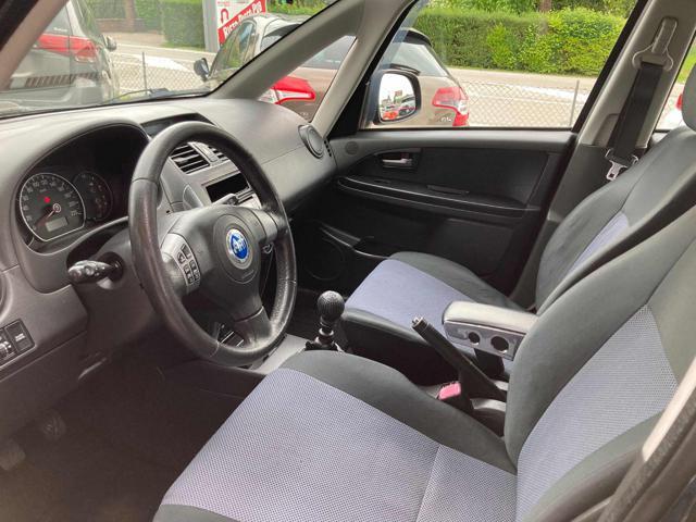 FIAT Sedici 1.9 MJT 4x4 Emotion
