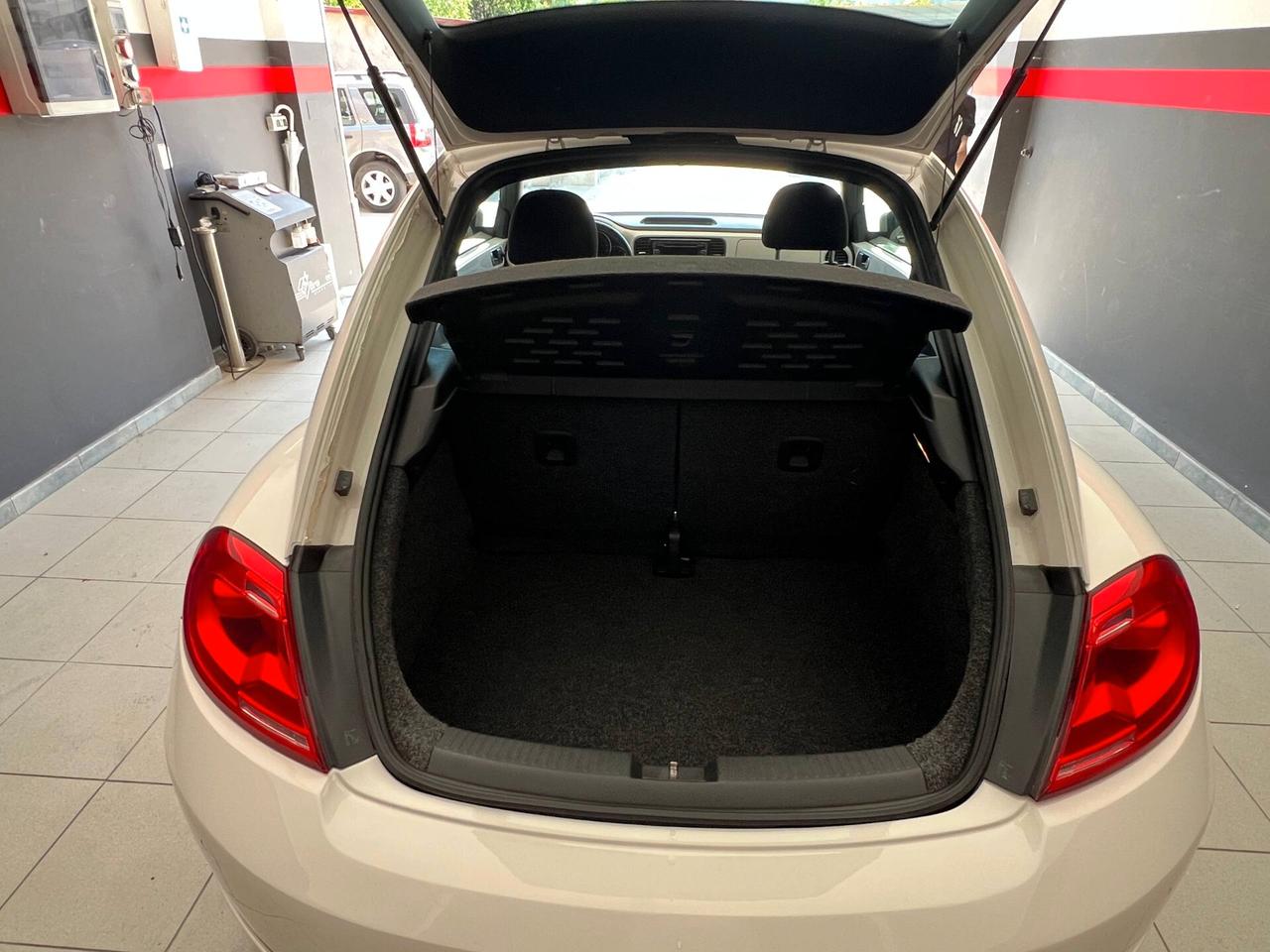 Volkswagen Maggiolino 1.6 TDI Design