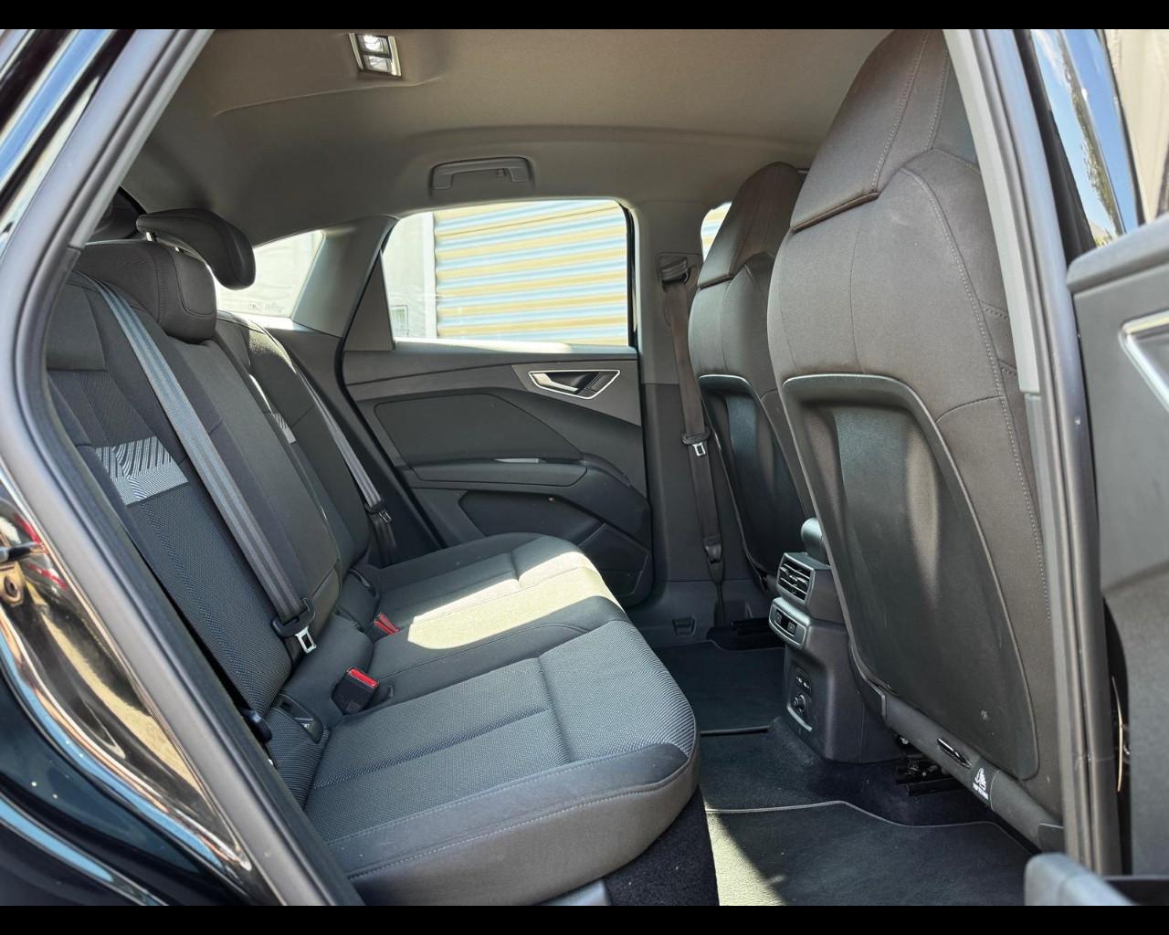AUDI Q4 SPORTBACK E-TRON 40 BUSINESS