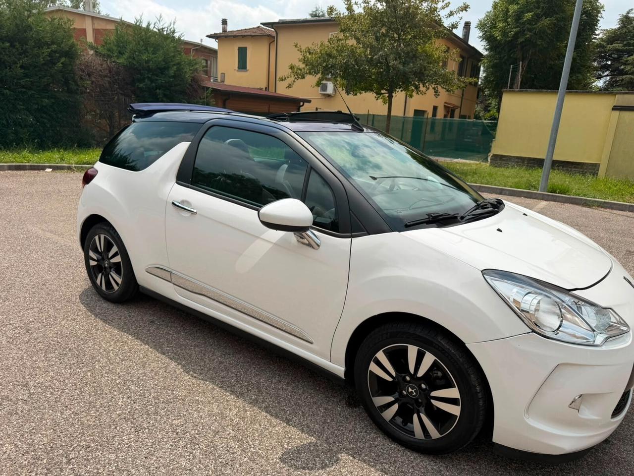 Citroen DS3 Cabrio 1.6 - AUT. - NEOP. - 12 MESI DI GARANZIA -