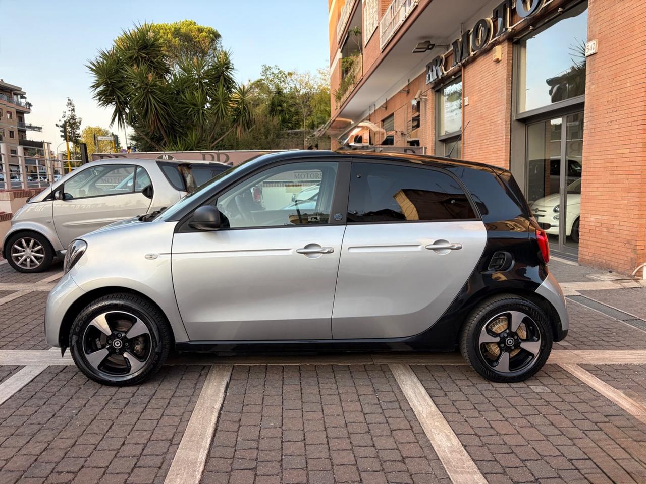 Smart ForFour EQ Passion 22Kw - Solo 25.116Km !!