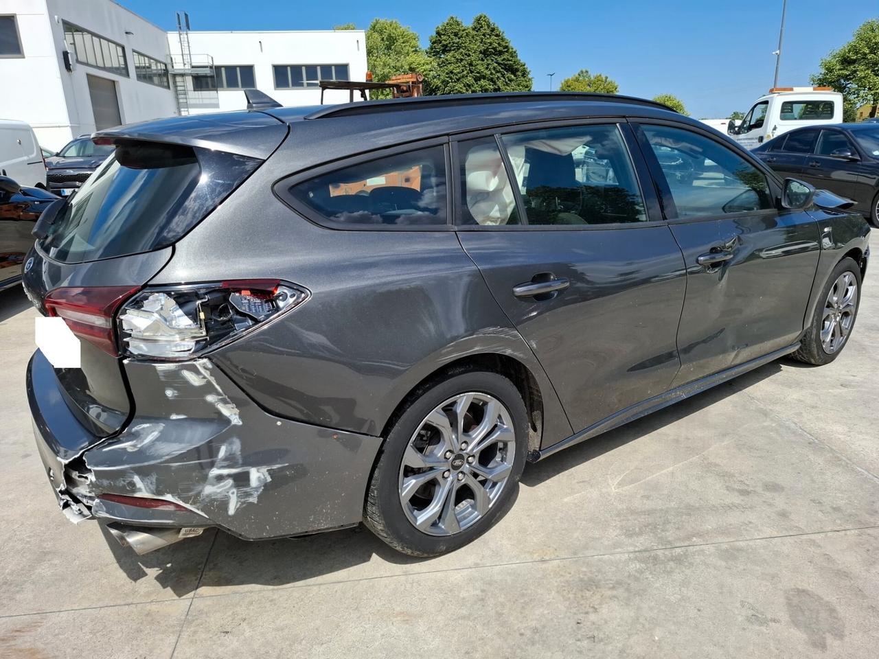 Ford Focus 1.5 EcoBlue 120 CV ST-Line auto - SINISTRATA
