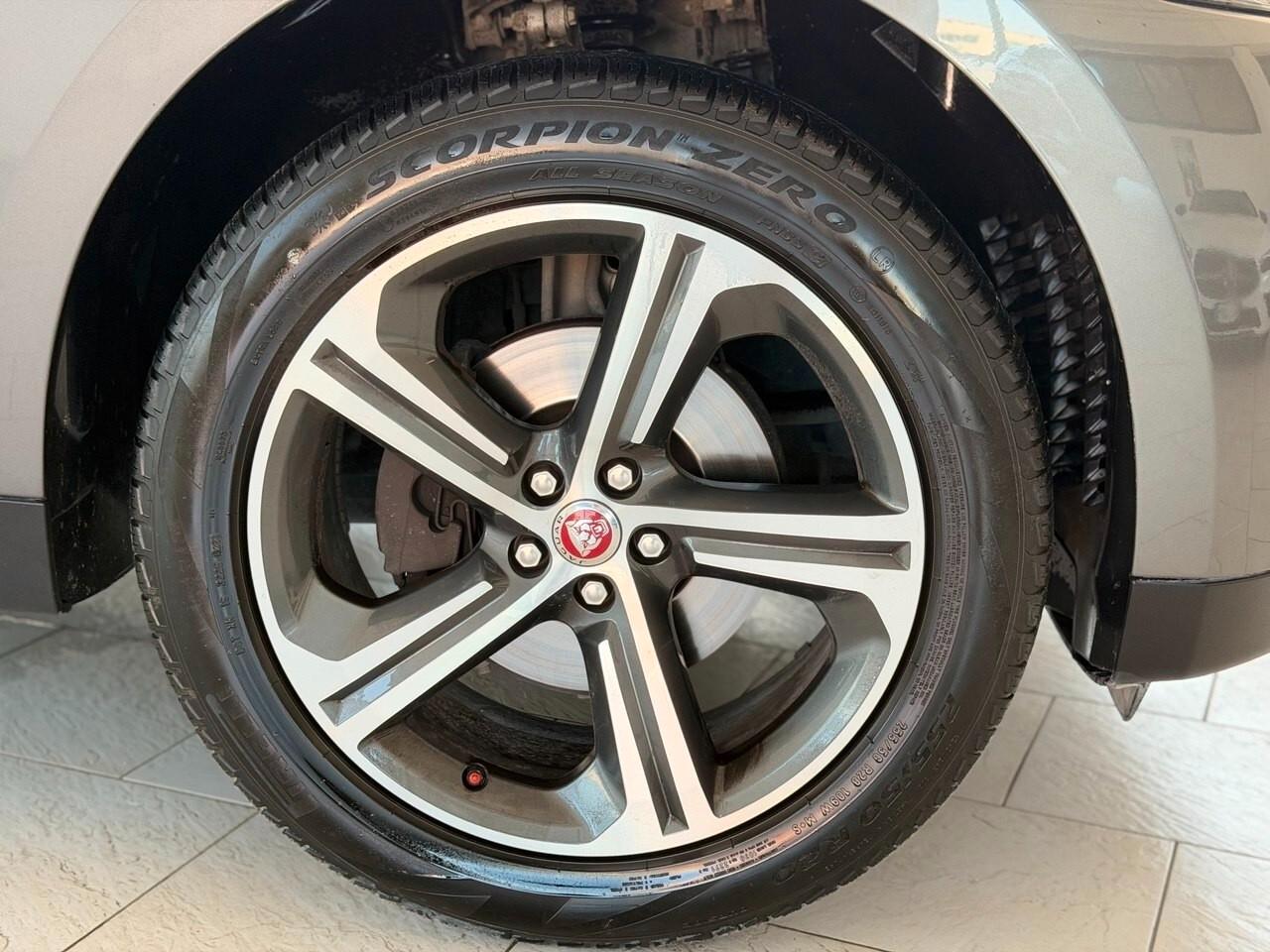 Jaguar F-Pace 2.0 D 180 CV aut. Prestige