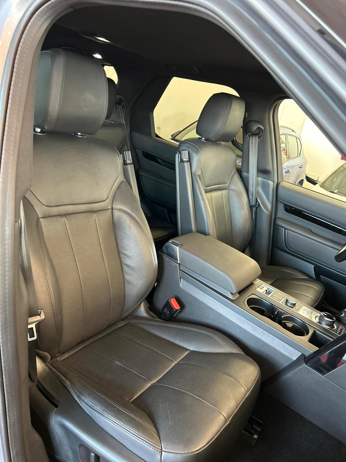 Land Rover Discovery 2.0 SD4 240 CV SE 7 POSTI