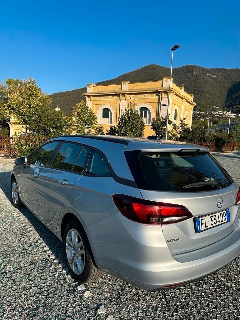 Opel Astra 1.6 CDTi Sports Tourer Business
