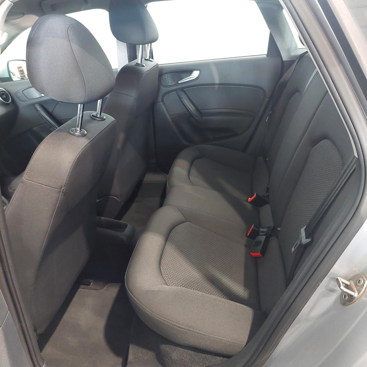 Audi A1 1.2 TFSI S line edition plus