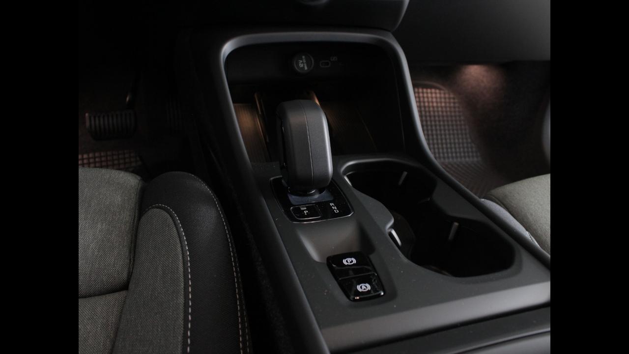 VOLVO XC40 Core B3 AUT