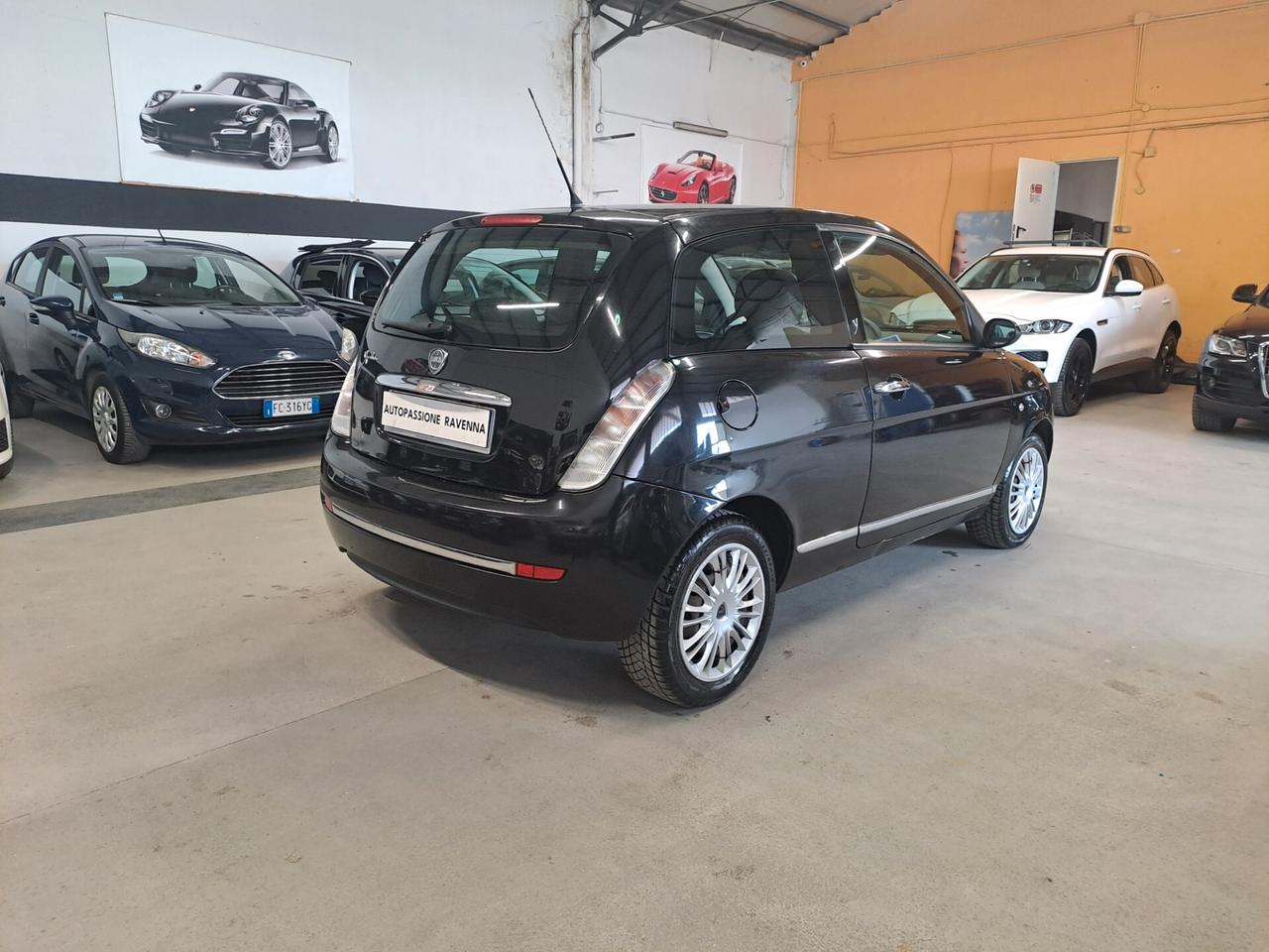Lancia Ypsilon 1.2 Platino