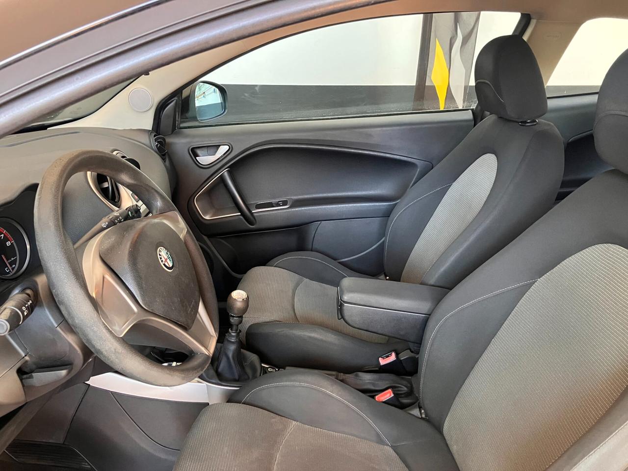 Alfa Romeo MiTo 1.4 Distinctive NEOPATENTATI