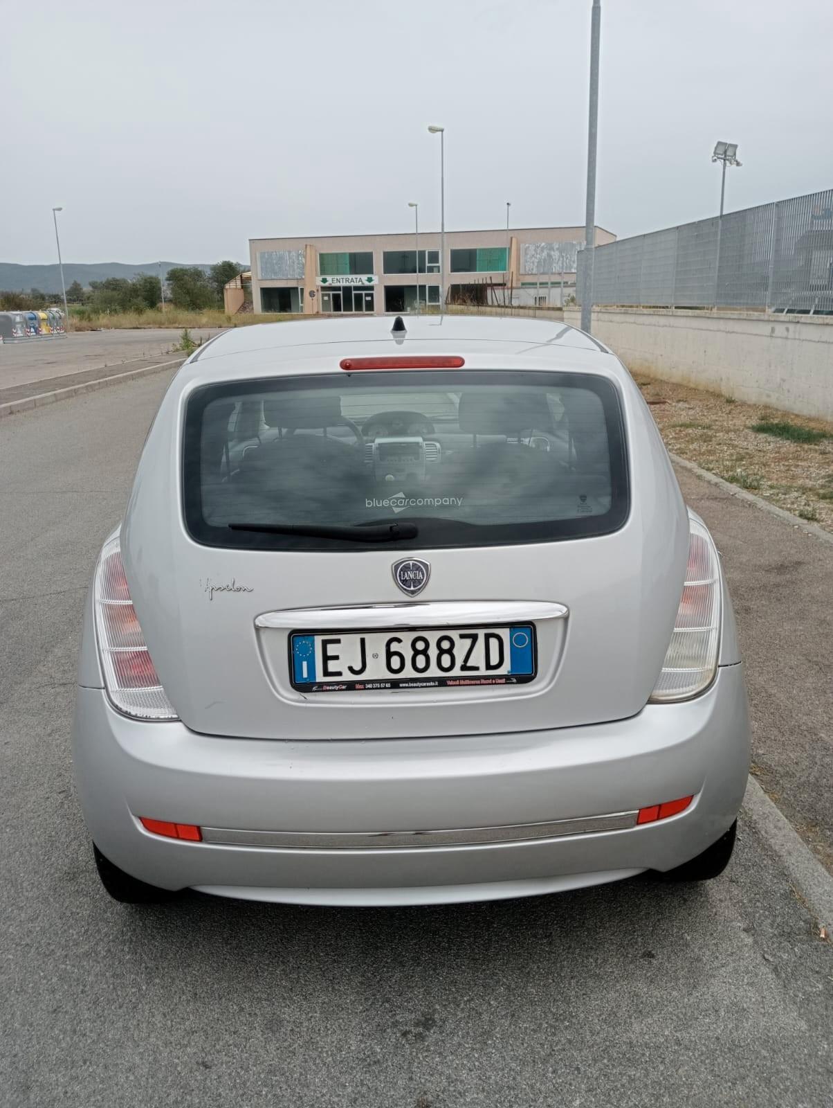 Lancia Ypsilon 1.3 MJT 75 CV