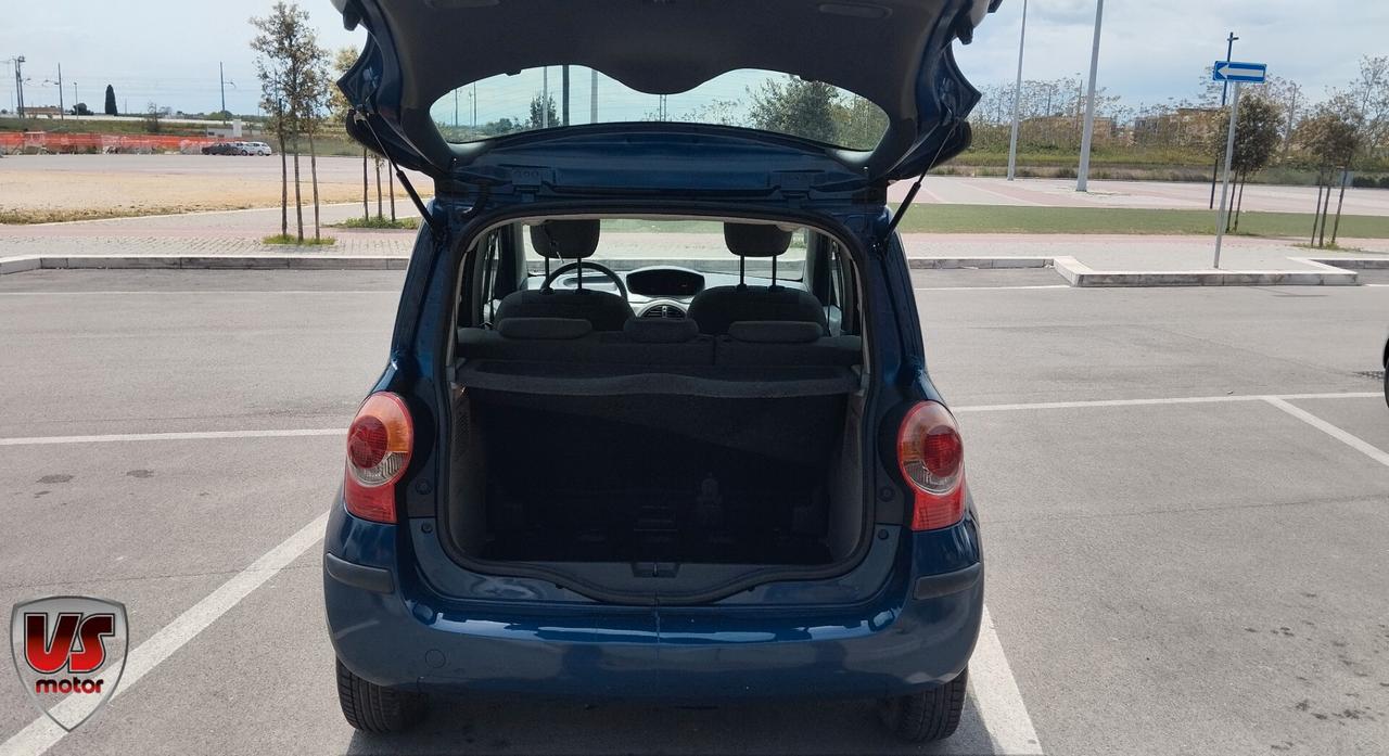 RENAULT MODUS 1.1 BENZ-2005