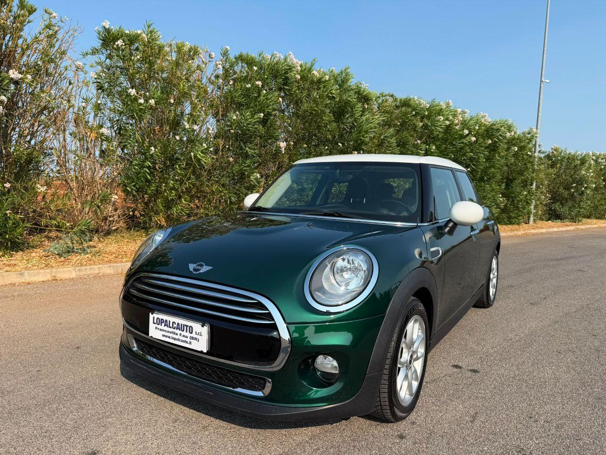 MINI 1.5 COOPER D BOSTON SEVEN 5 Porte; Tetto Panoramico e Apribile Elettricamente;