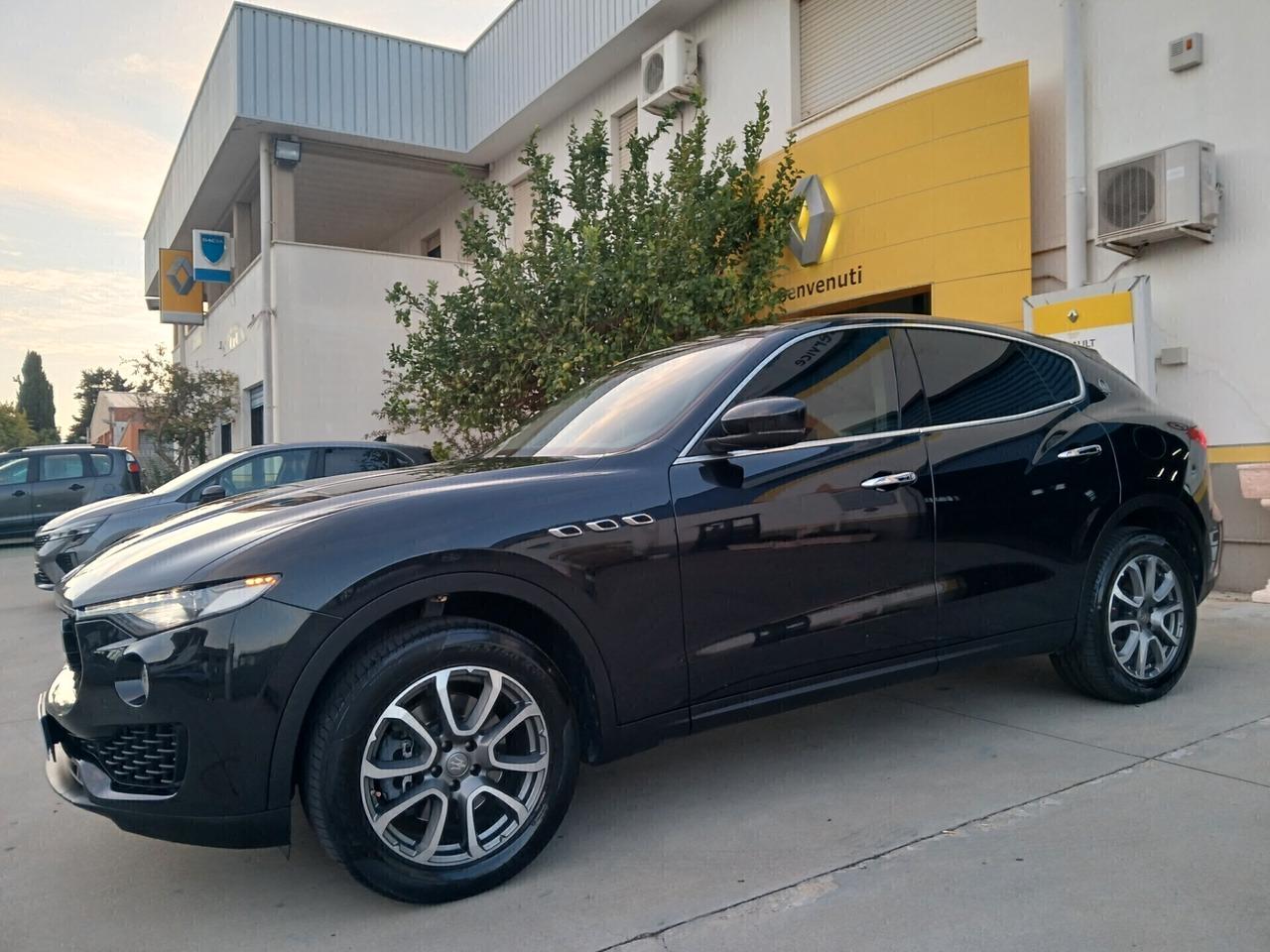 MASERATI Levante 3.0 V6 Diesel 250cv PARI AL NUOVO
