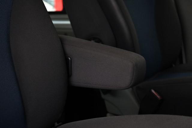 RENAULT Trafic 2.0 dCi/115 Passenger 8 Posti