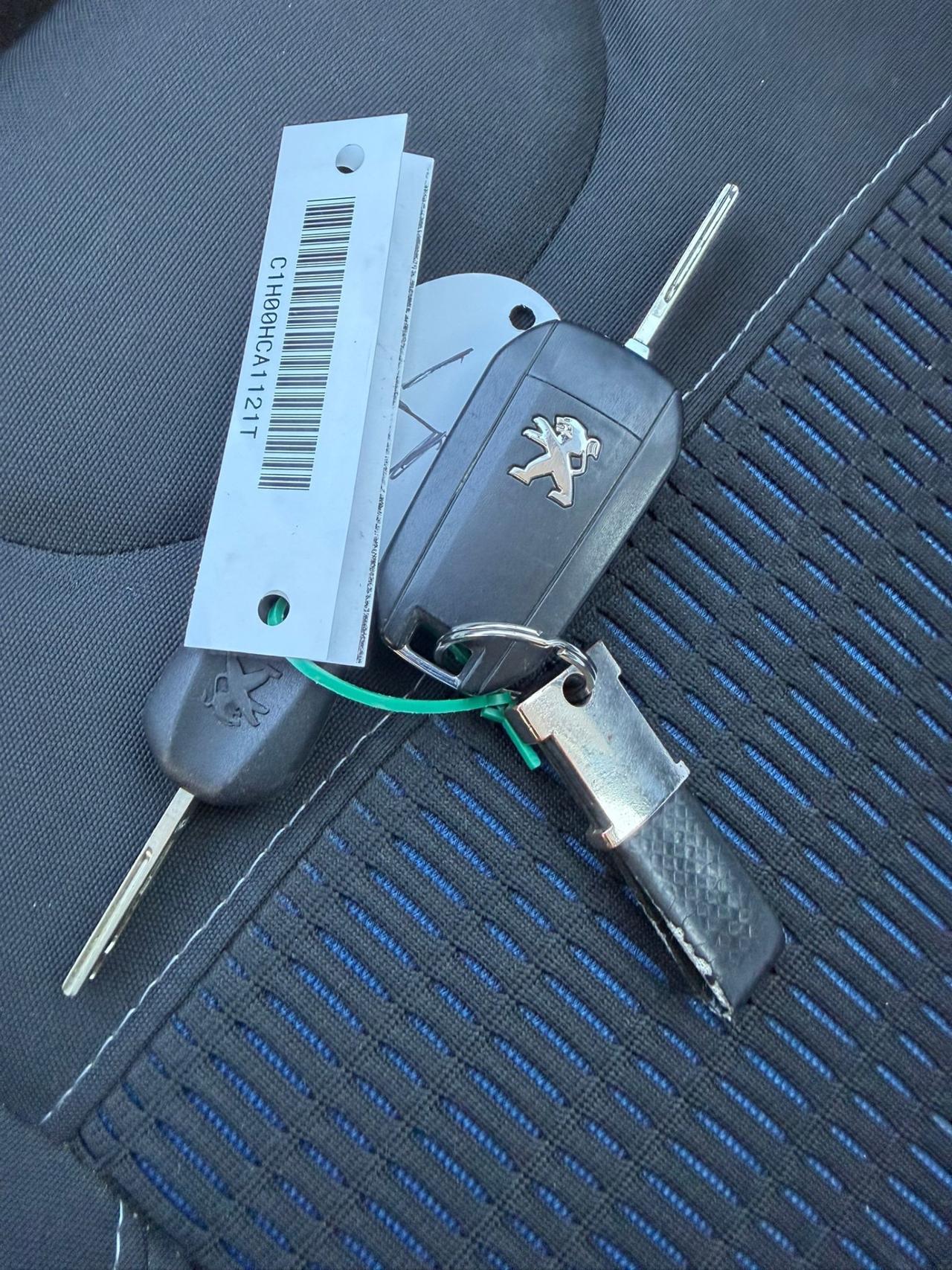 Peugeot 208 1.6 e-HDi 115 CV Stop&Start 5p Allure