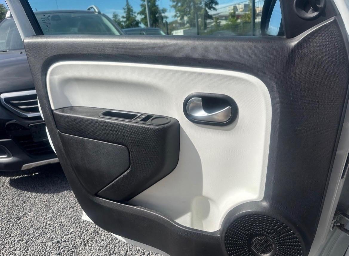 Renault Twingo nuovo mod Limited Intens Cambio Manuale