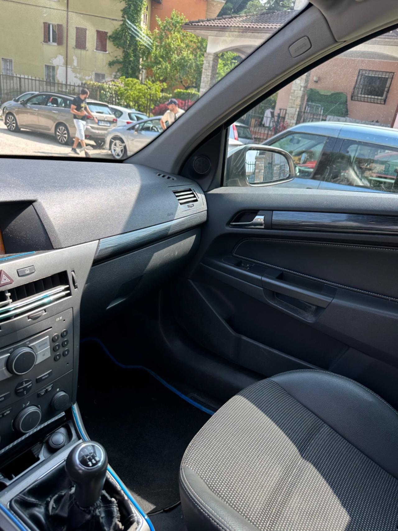 Opel ASTRA 1.7 CDTI 101CV SW COSMO KMCERT UNICOPR