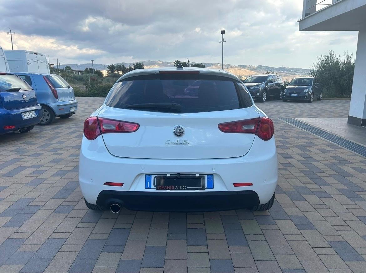 Alfa Romeo Giulietta 1.6 JTDm-2 105 CV Exclusive