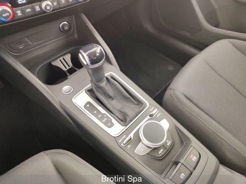 Audi Q2 35 TFSI S tronic Business Advanced