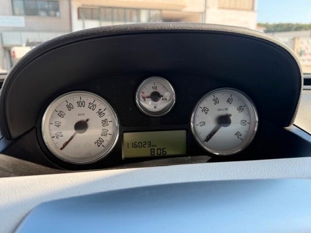 Lancia Ypsilon 1.2 69 CV Elle 11.2010 ok nep cv 116000