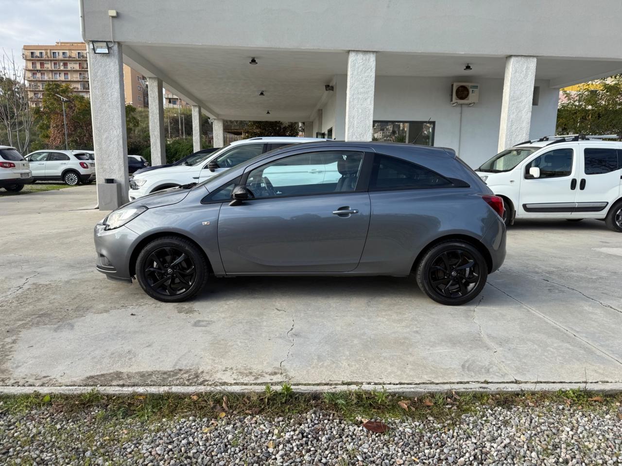 Opel Corsa 1.4 90CV GPL Tech Coupé b-Color
