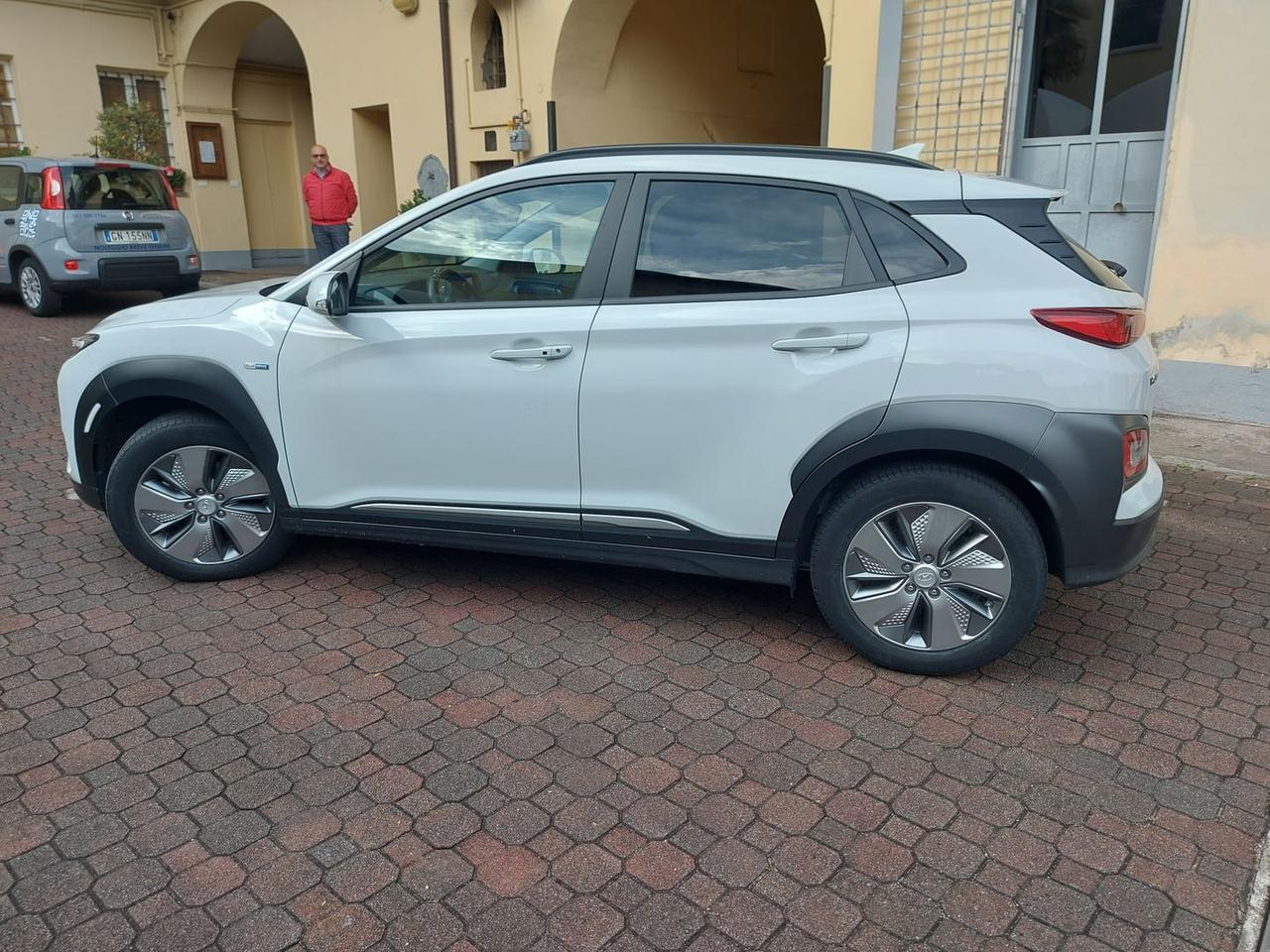 Hyundai Kona EV 39.2 kWh