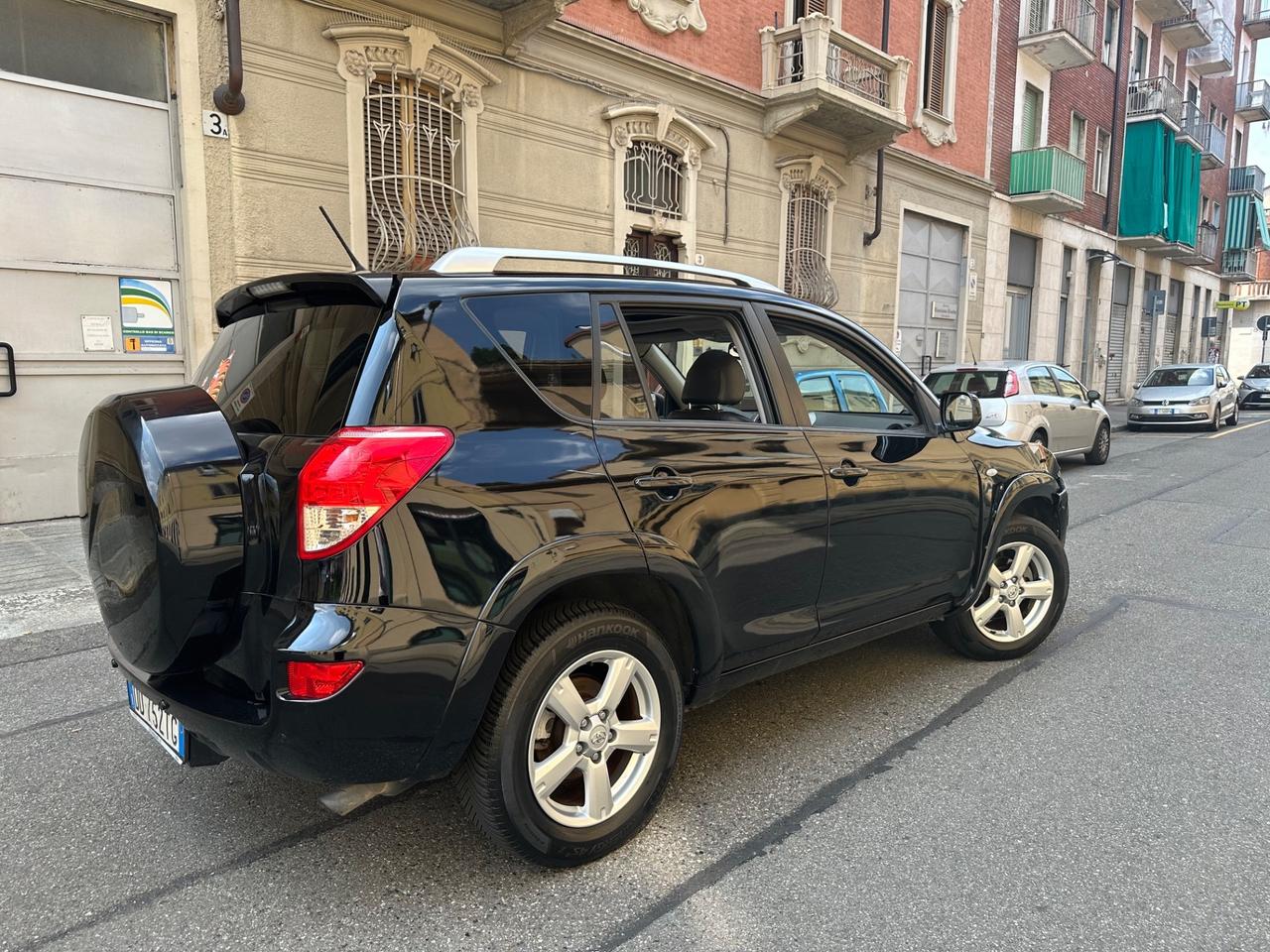 Toyota RAV 4 RAV4 2.2 D-4D 177 CV Luxury