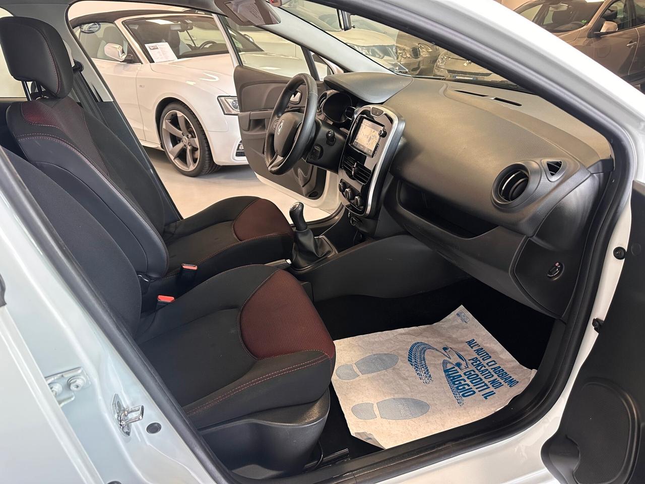 RENAULT CLIO 1.5 DCI AUTOCARRO 4 POSTI