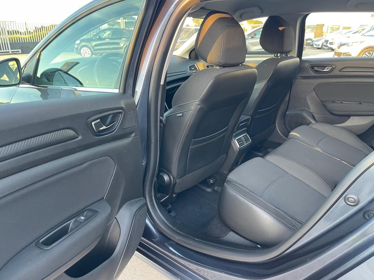 RENAULT MEGANE 1.5 DCI SW 110C. EDC FULL LED MY18