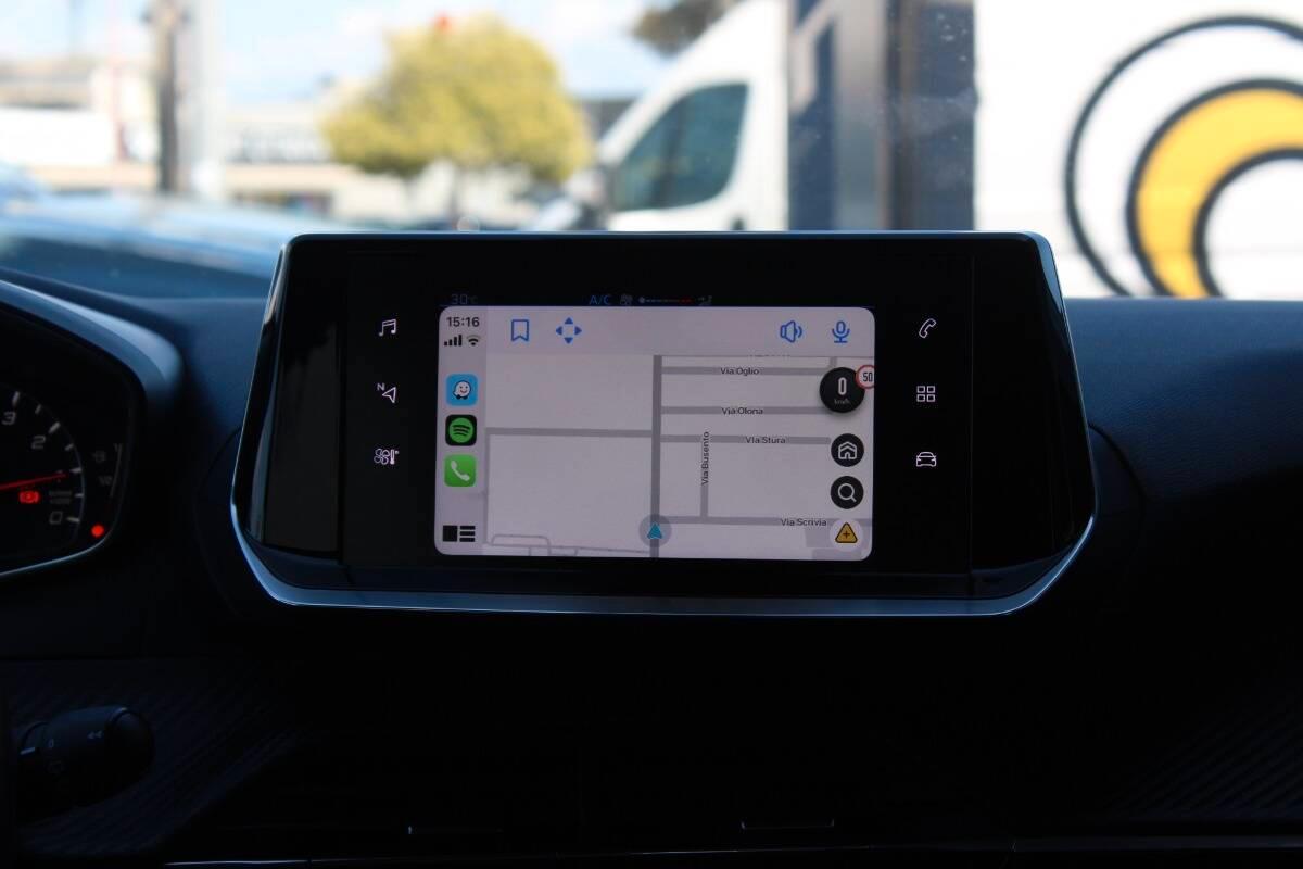 Peugeot 208 1.2 puretech Active s&s 75cv con Navi e CarPlay