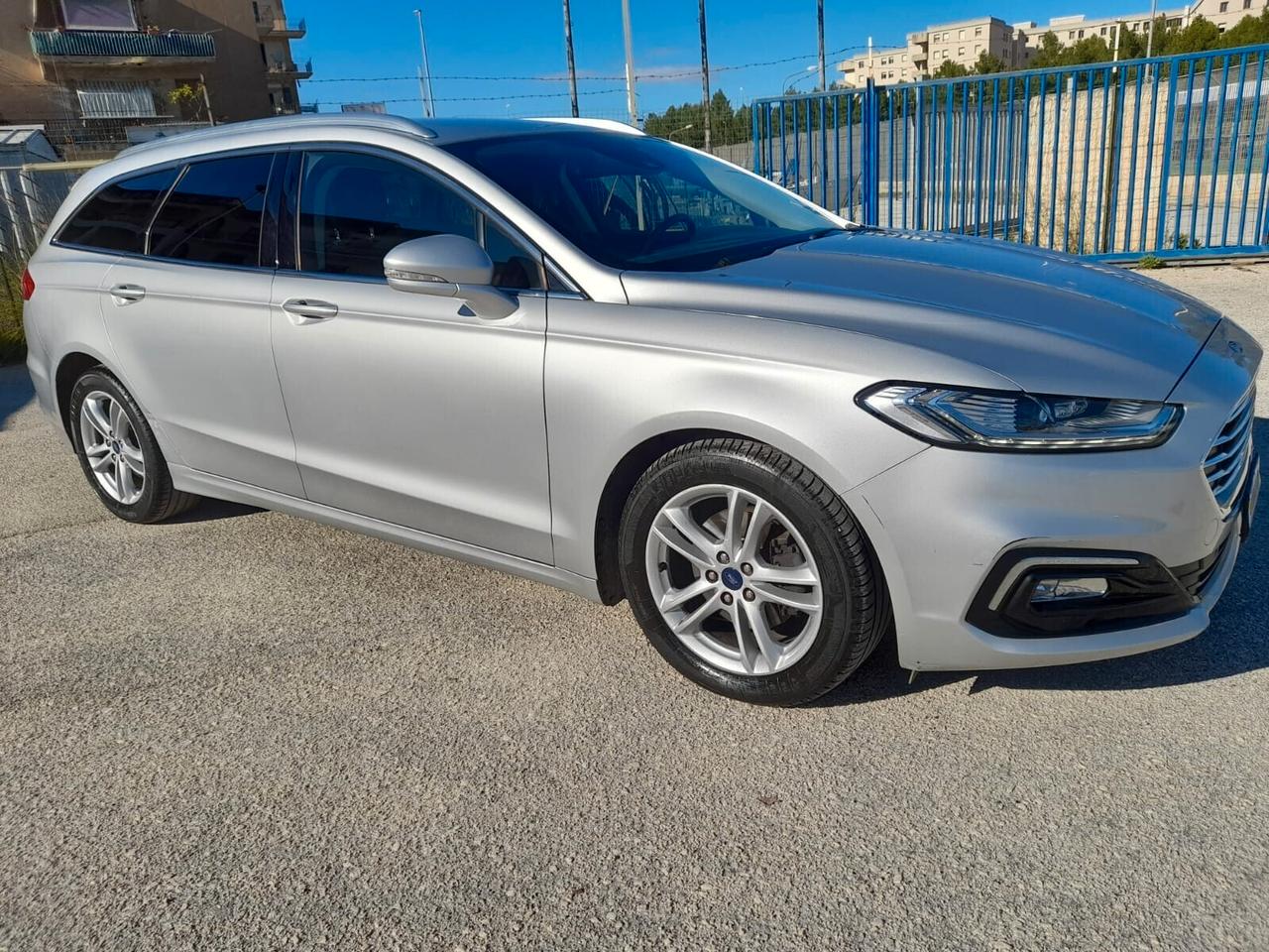 Mondeo SW 2.0tdci 150CV automat.Business 2019