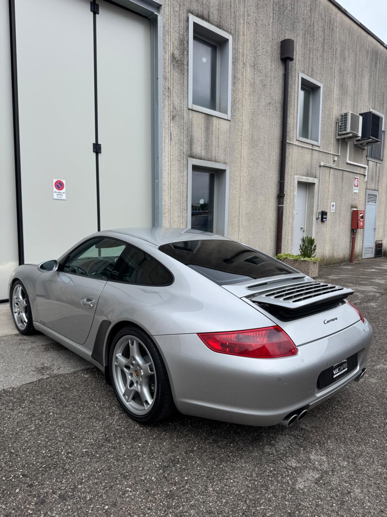 Porsche 911 997 Carrera Coupé sport chrono