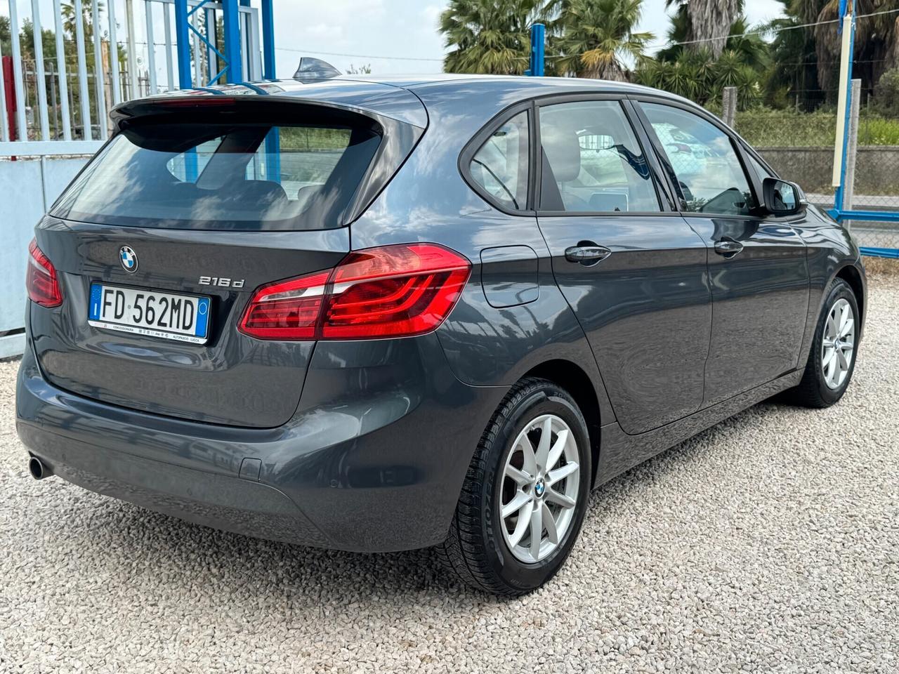 Bmw 216 216d Active Tourer vettura pari al nuovo 1 prop. nord italia km certificati 2016