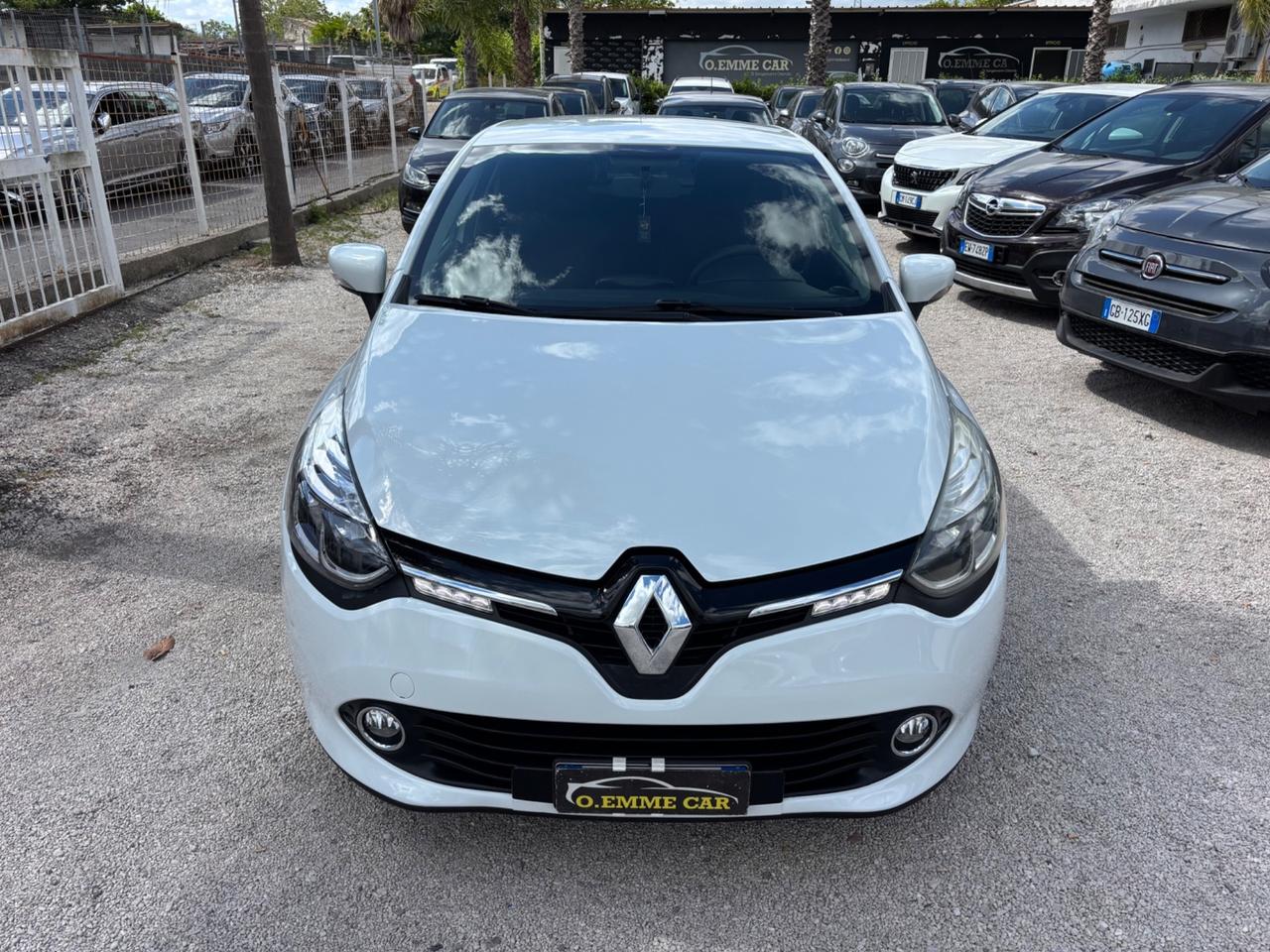RENAULT CLIO 1.2 75CV 110.000KM
