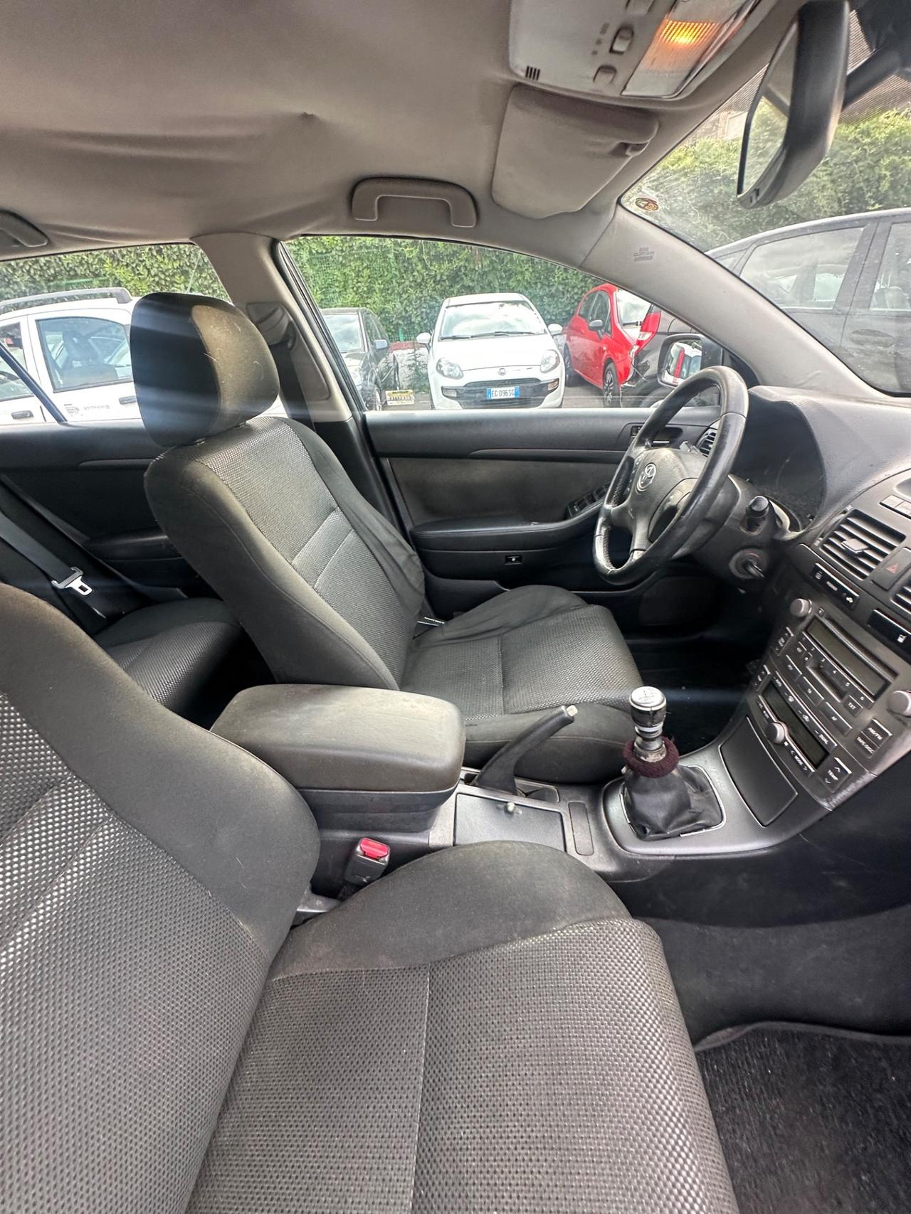 Toyota Avensis 2.2 D-4D 16V Station Wagon