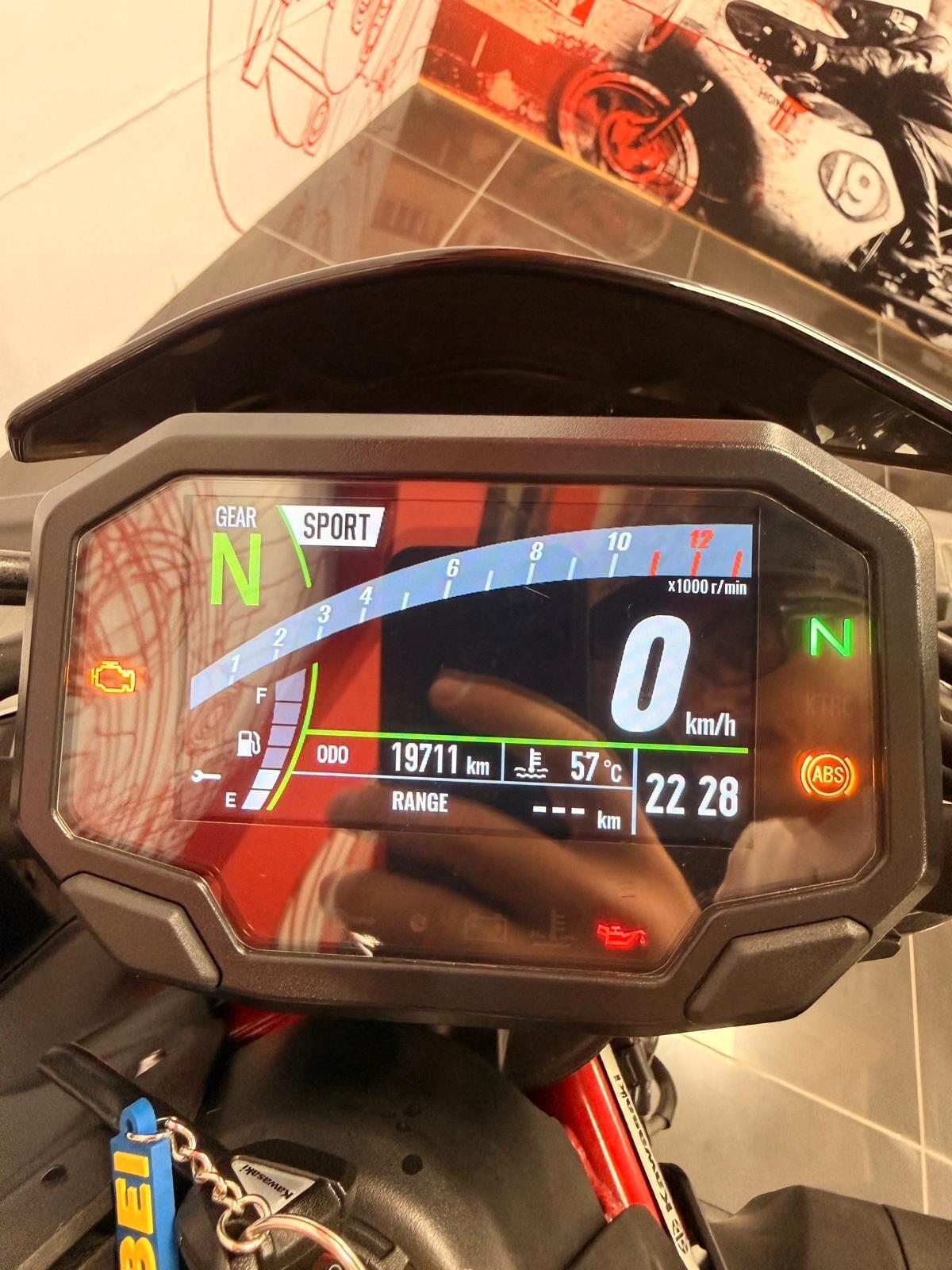 Kawasaki Z 900 2023