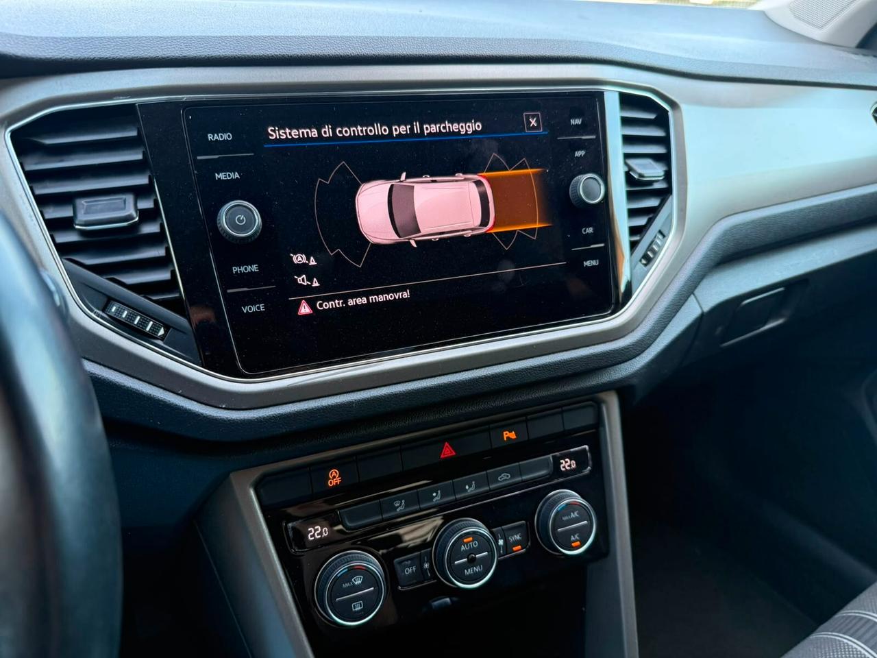 Volkswagen T-Roc 1.5 TSI ACT DSG Business BlueMotion Technology