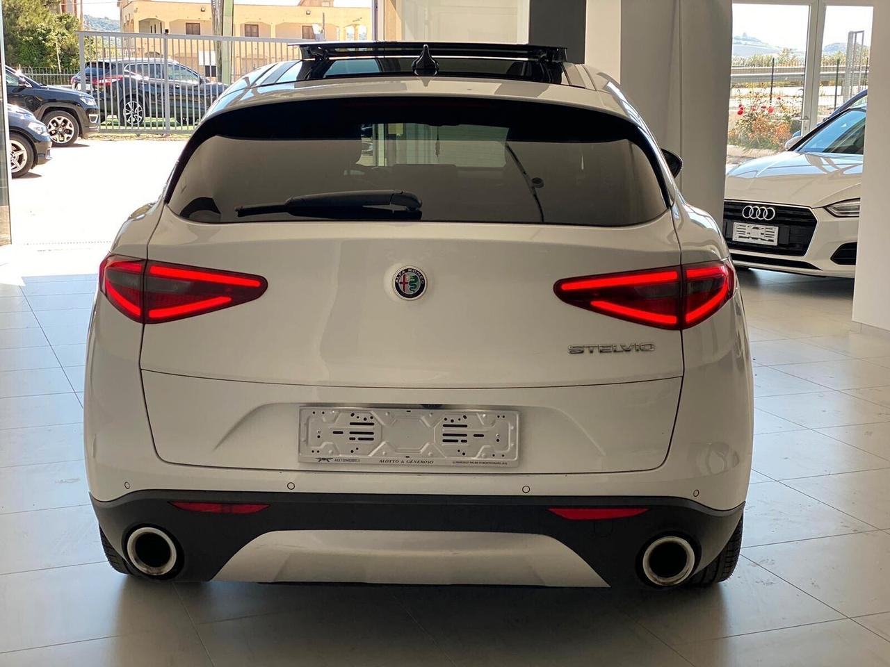 Alfa Romeo Stelvio 2.2 150CV Super Q4 2017