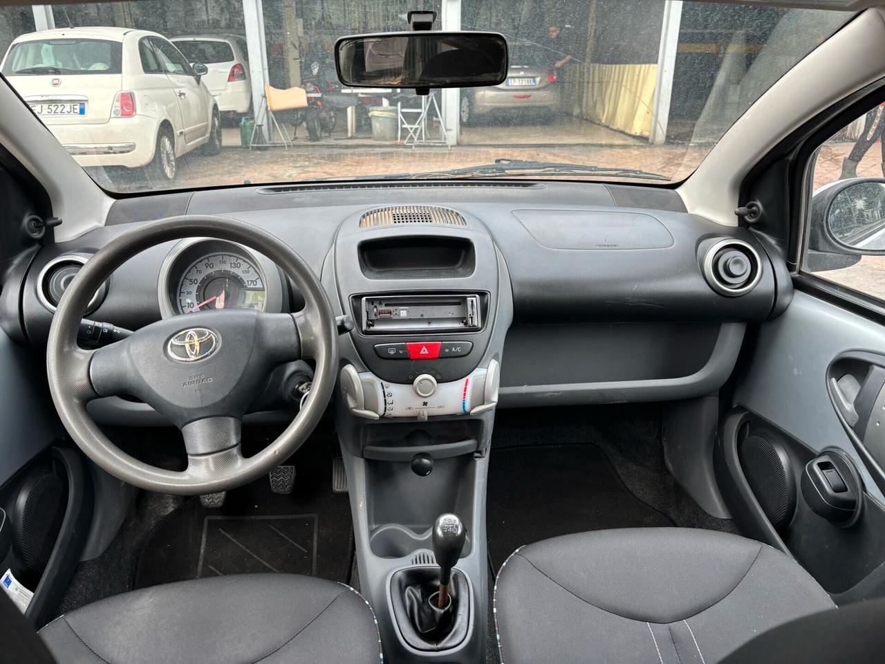 Toyota Aygo 1.0 12V VVT-i 5 porte