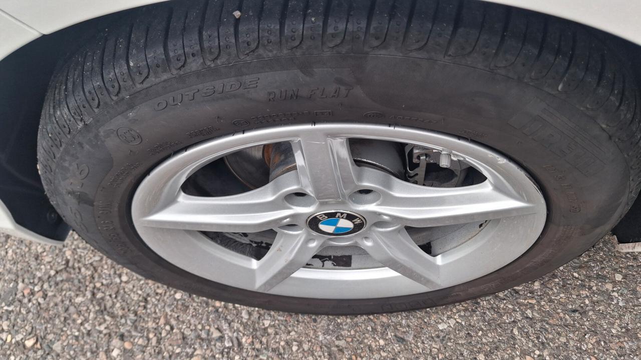Bmw 116 116d 5p. MADREPERLA