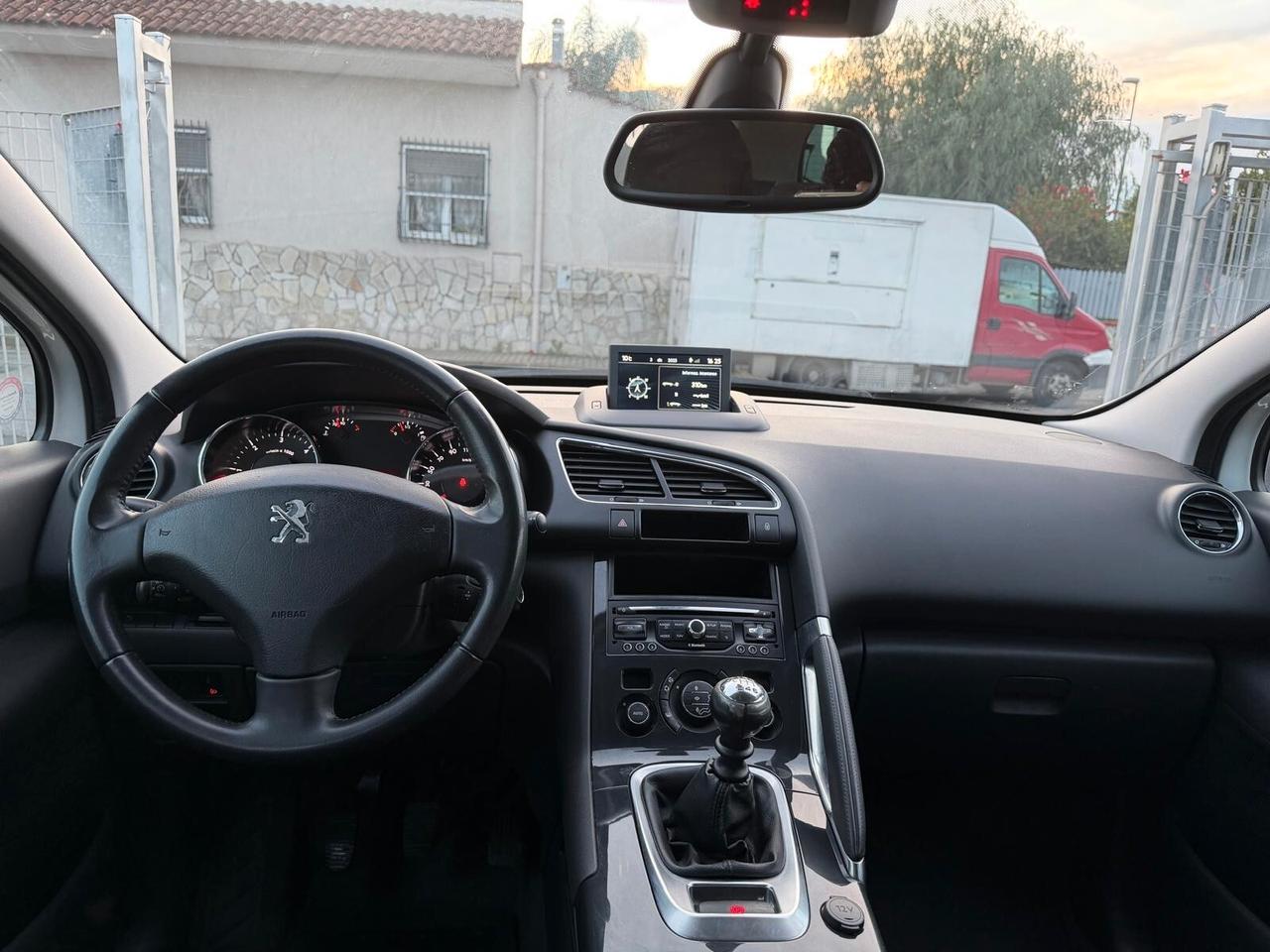 Peugeot 3008 BlueHDi 115cv S&S Allure-04/2015