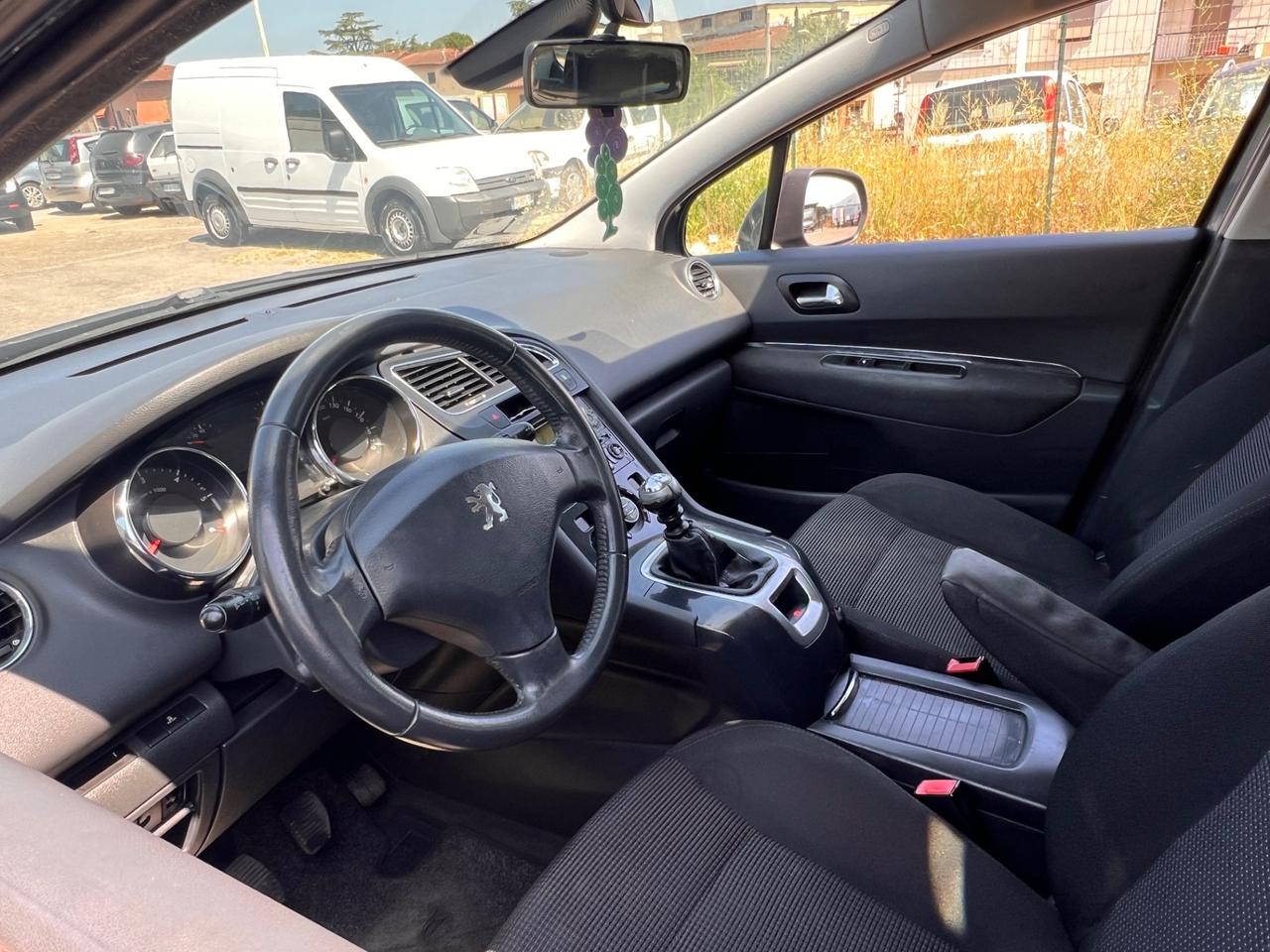 Peugeot 5008 1.6 HDi 110CV Business