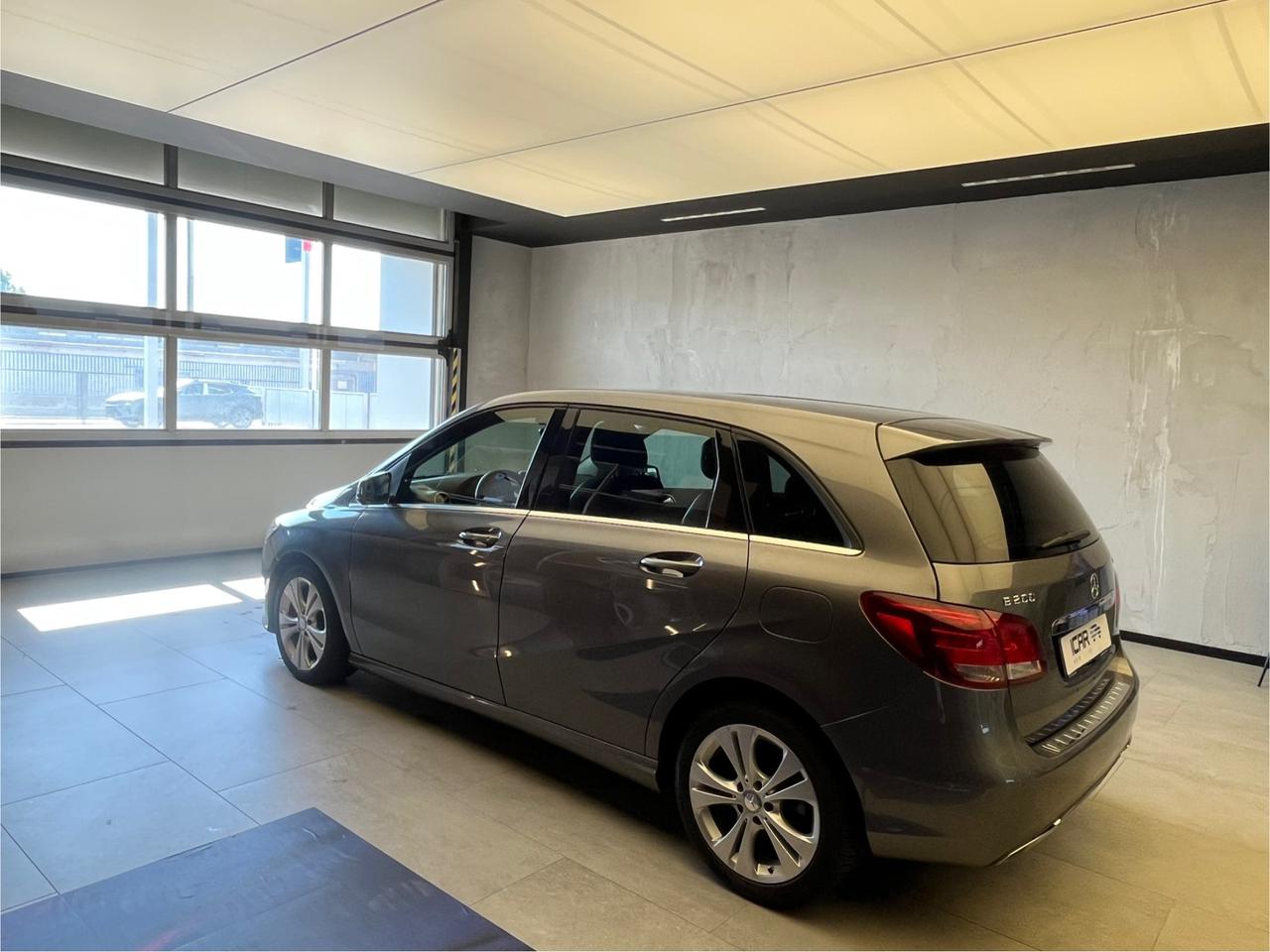 Mercedes-Benz Classe B - T246 - B 200 d (cdi) Sport auto