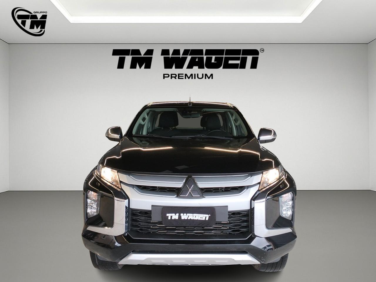 Mitsubishi L200 d.cab 2.3d Hurricane 4wd 150cv - 4x4 IVA ESCLUSA