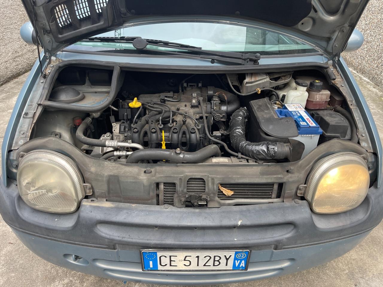 Renault Twingo 1.2i benzina neopatentati