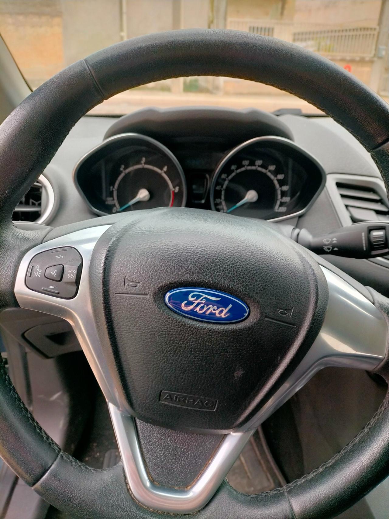 Ford Fiesta 1.5 TDCi 75CV 5 porte