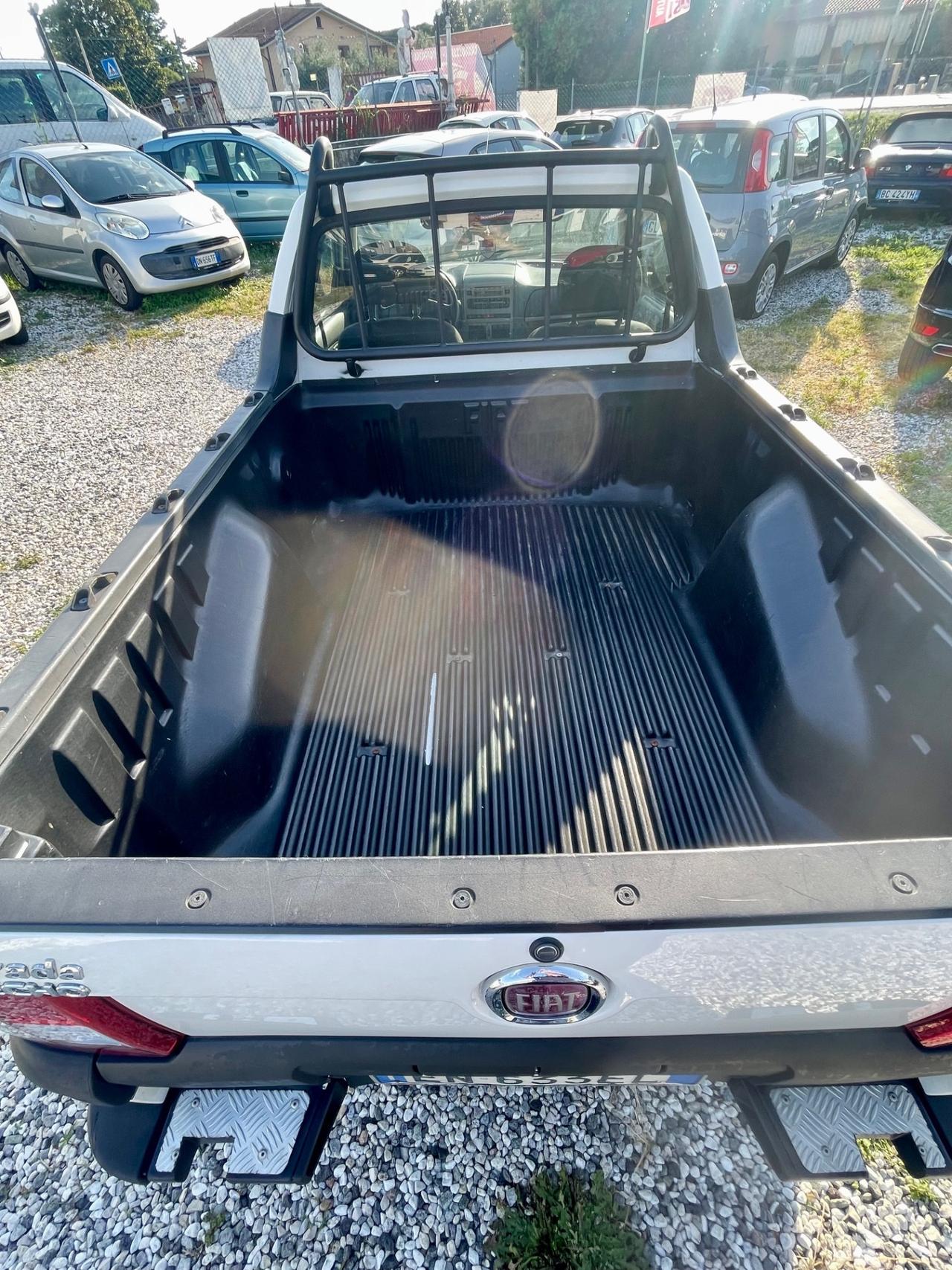 Fiat Strada 1.3 MJT 95CV Pick-up Trekking