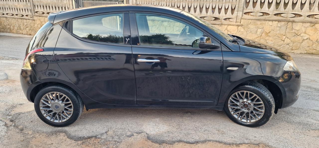 Lancia Ypsilon 1.3 MJT 16V 95 CV 5 porte S&S Platinum